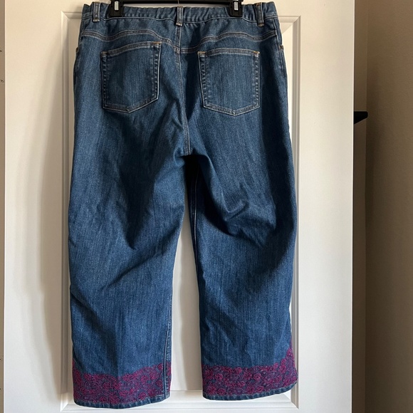 Jones New York Sport Embroidered Cropped Denim size 16 - Picture 3 of 7